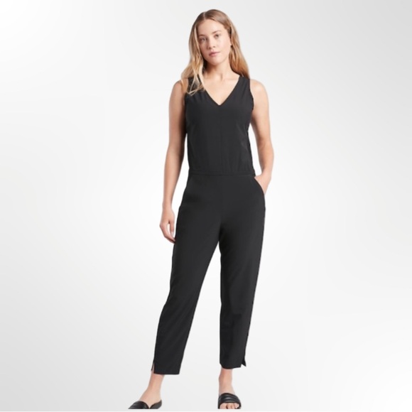 Athleta Pants - Athleta Black Brooklyn Jumpsuit Sleeveless 
Cropped Athleisure Size 10 Tall EUC